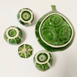 Salt and pepper shaker set with cabbages in slip