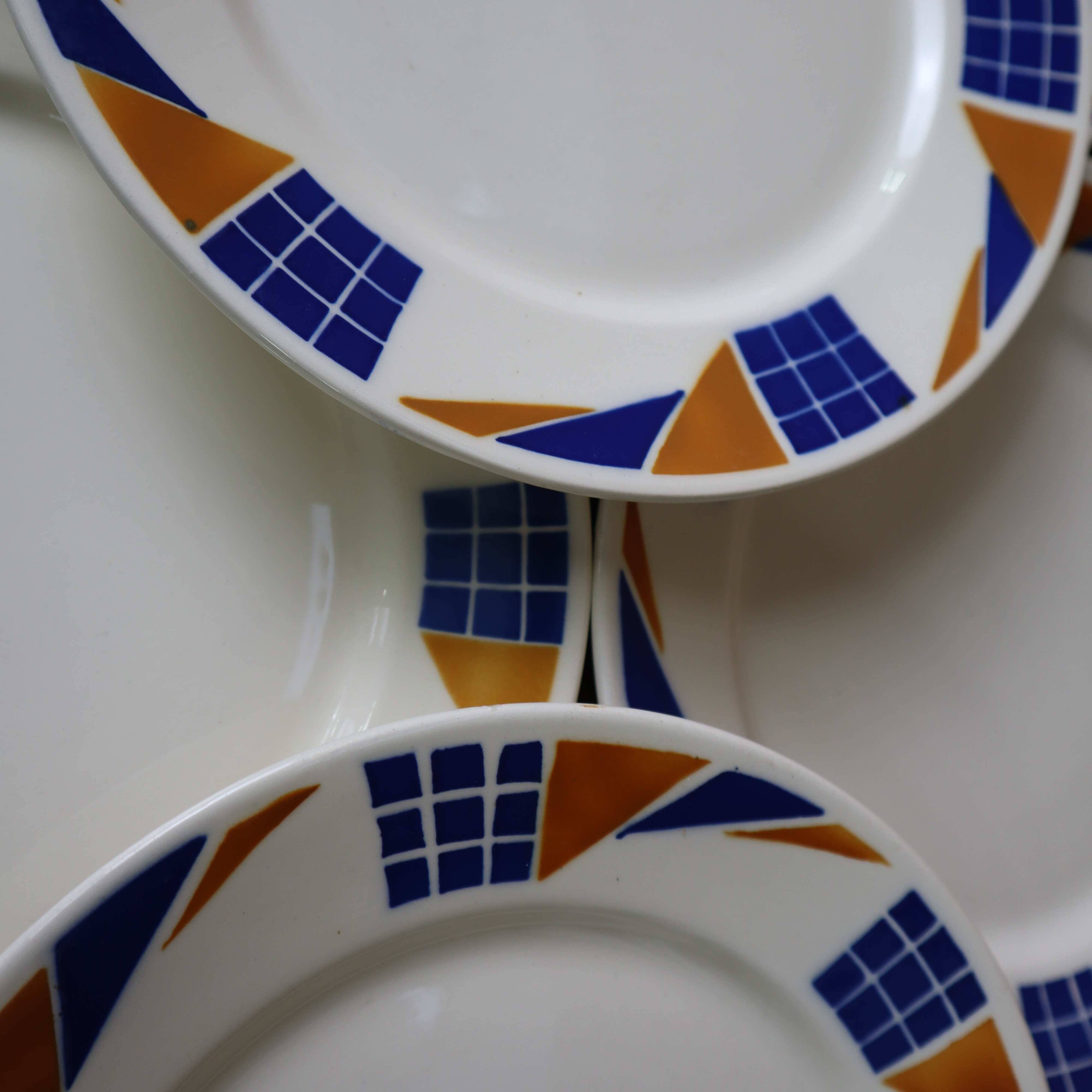 Set of 8 Badonviller flat plates Congo model