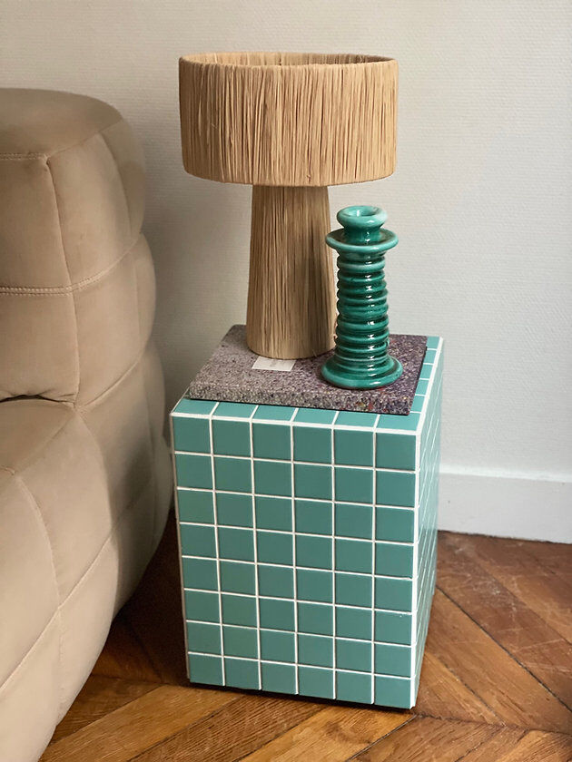 VColumn - turquoise blue/white