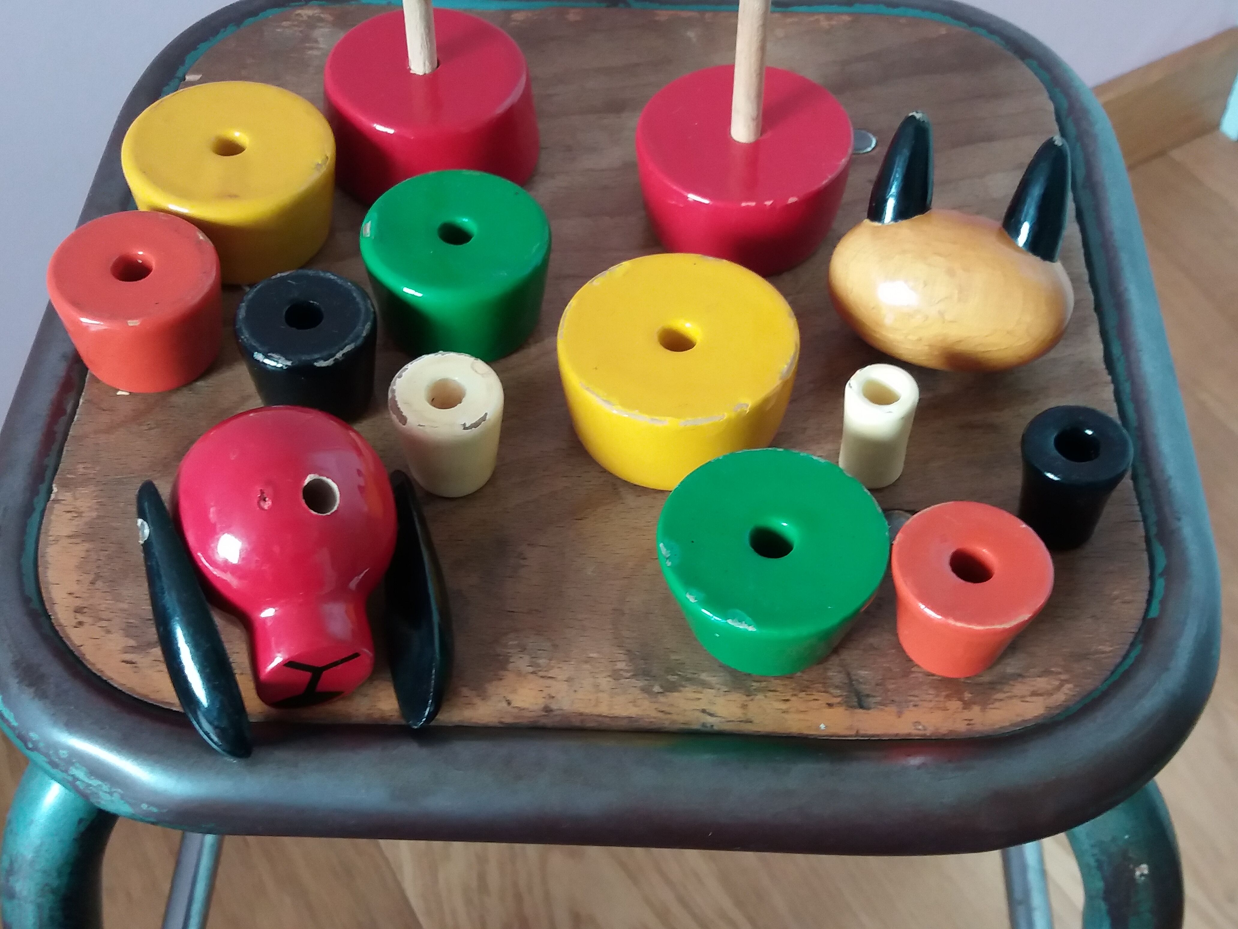 Wooden cat and dog stack toys