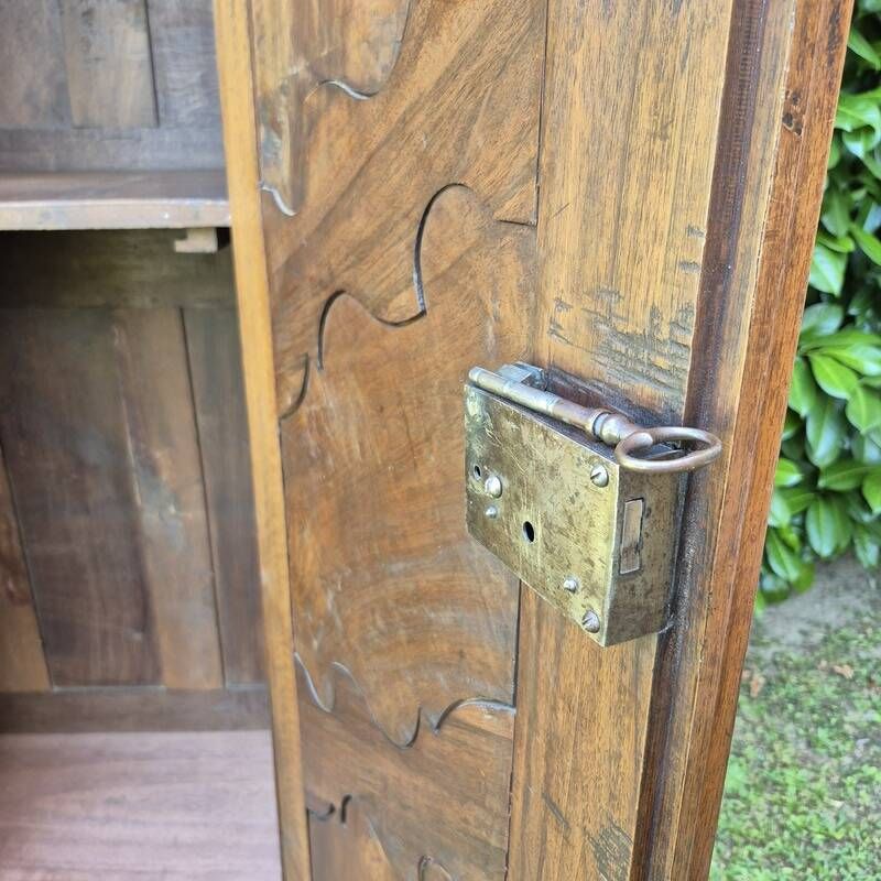 Louis XV wardrobe in blonde walnut from the 19th century, antique.