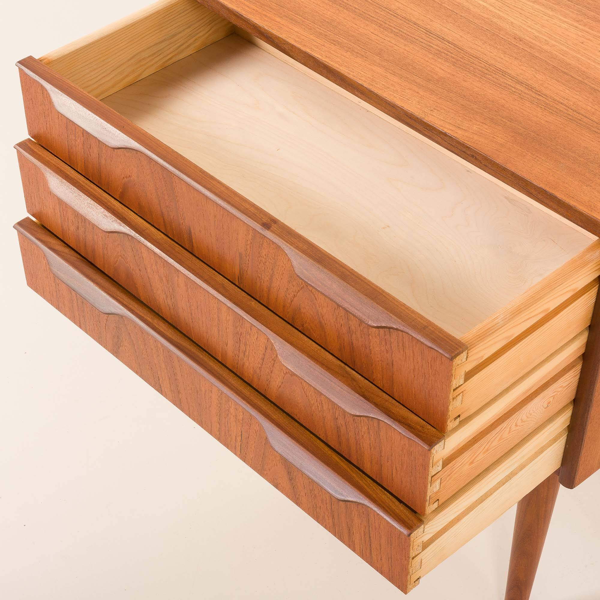 Small Danish teak chest of drawers, 1960s