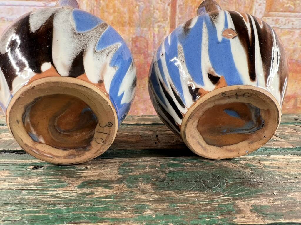 Pair of marbled blue soliflore vases
