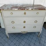 Transitional style chest of drawers