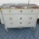 Commode style transition
