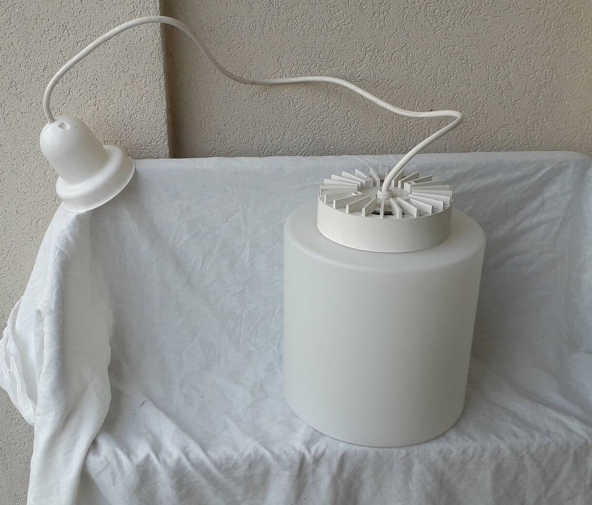 Suspension en opaline blanche