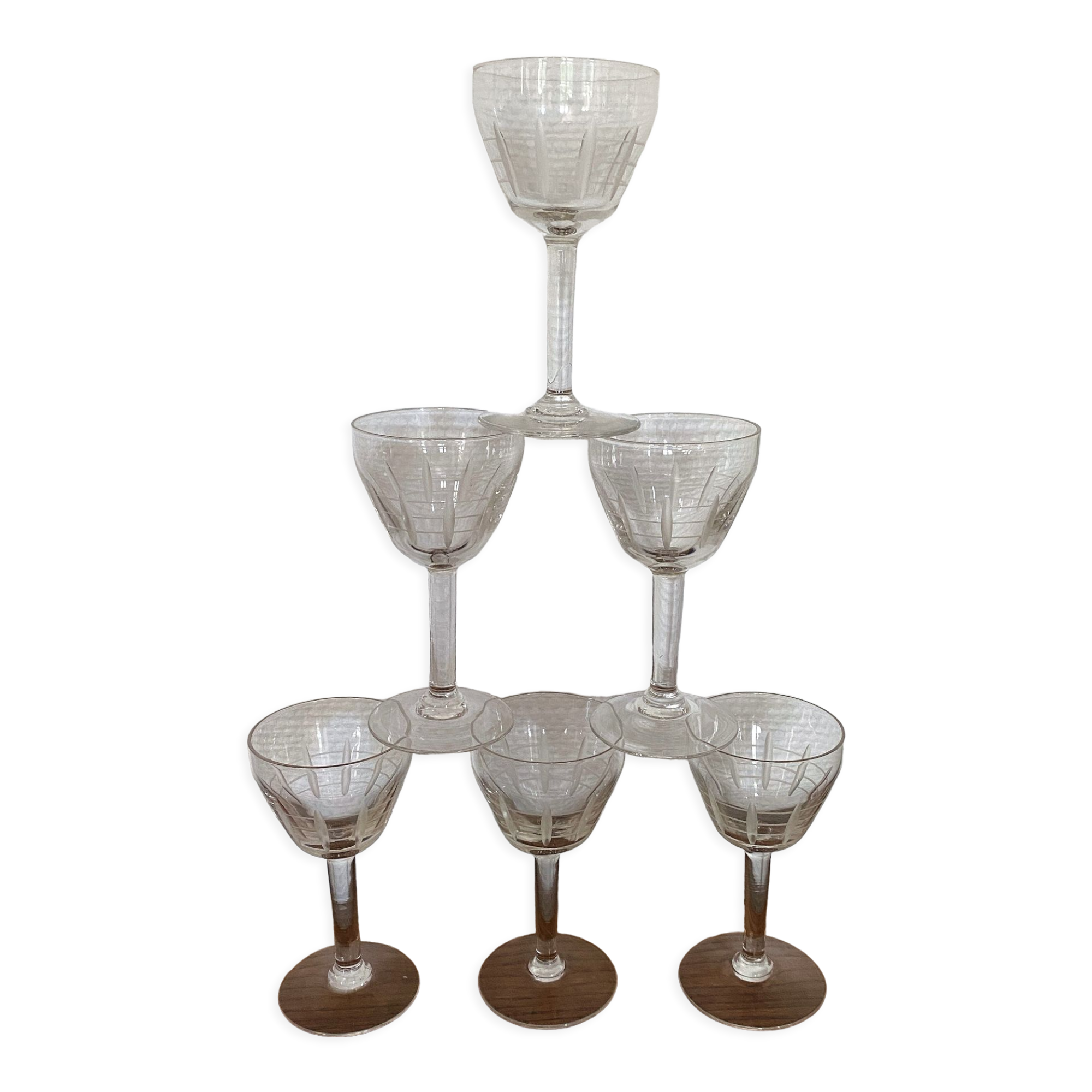 Set of 6 engraved wine glasses