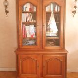 2-part cherry wood bookcase