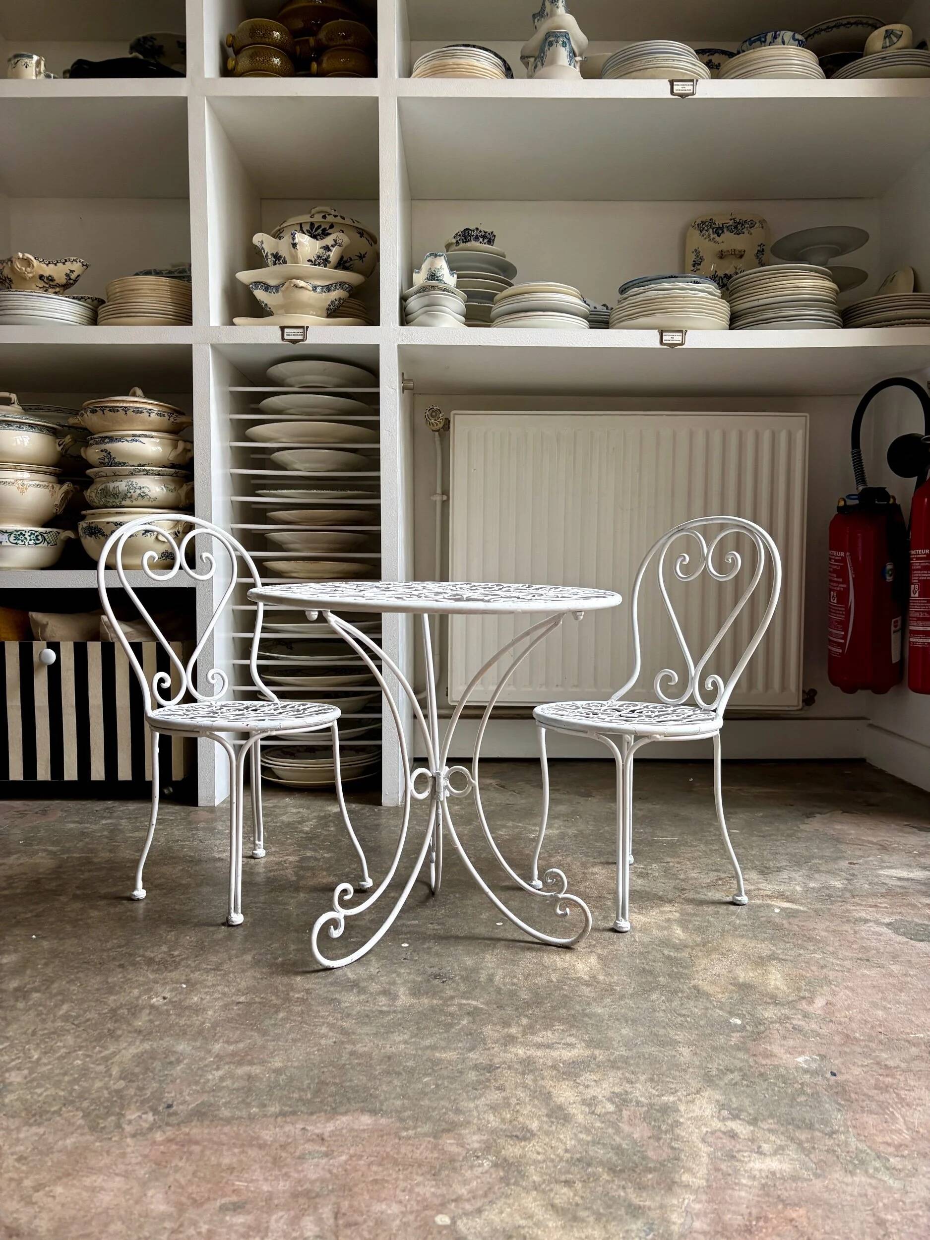 Salon de jardin enfant en fer forgé blanc