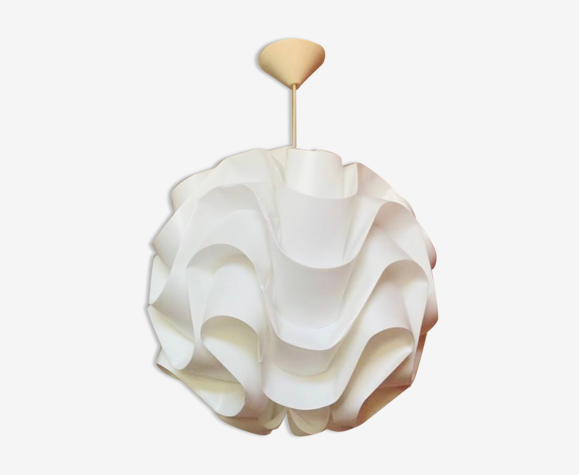 Lampe origami en film plissé