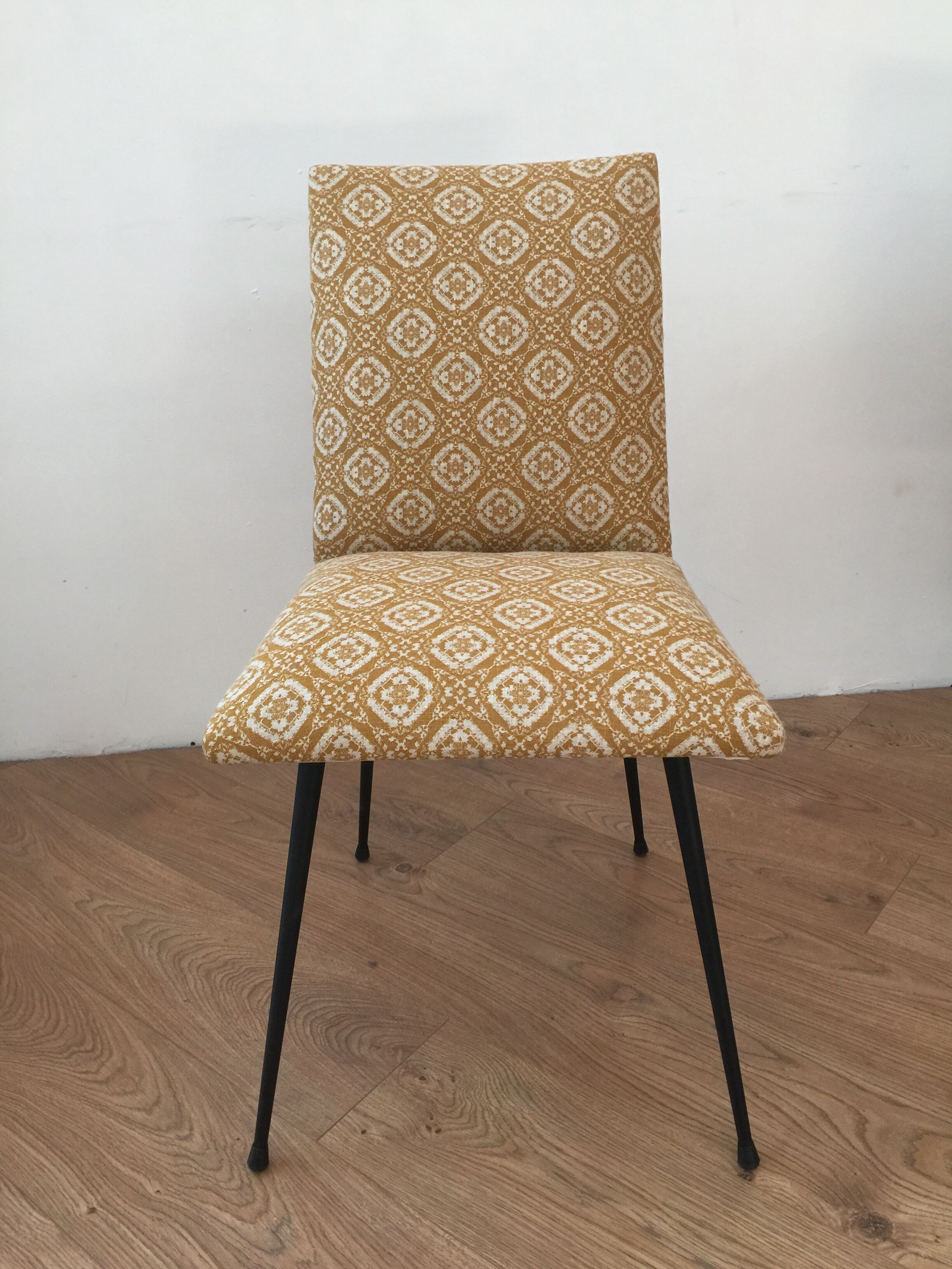 Trio of chairs from the years 70 completely renovated