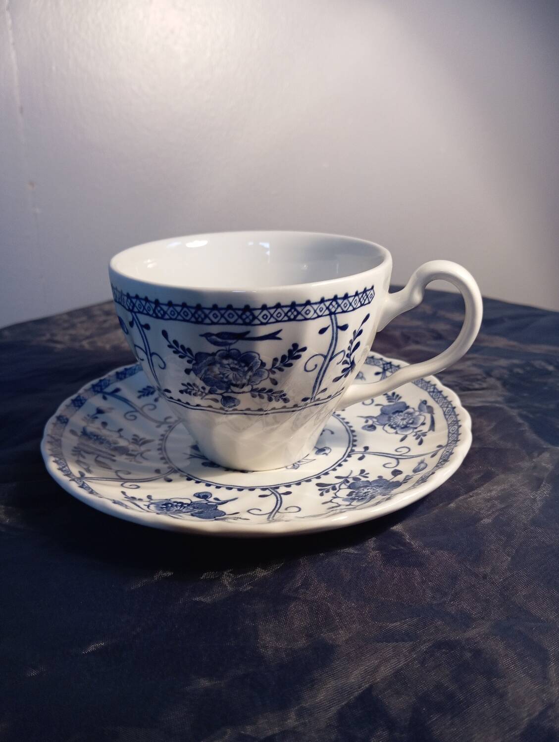 Set of 4 blue cups and saucers from Johnson Bros - England, 1970
