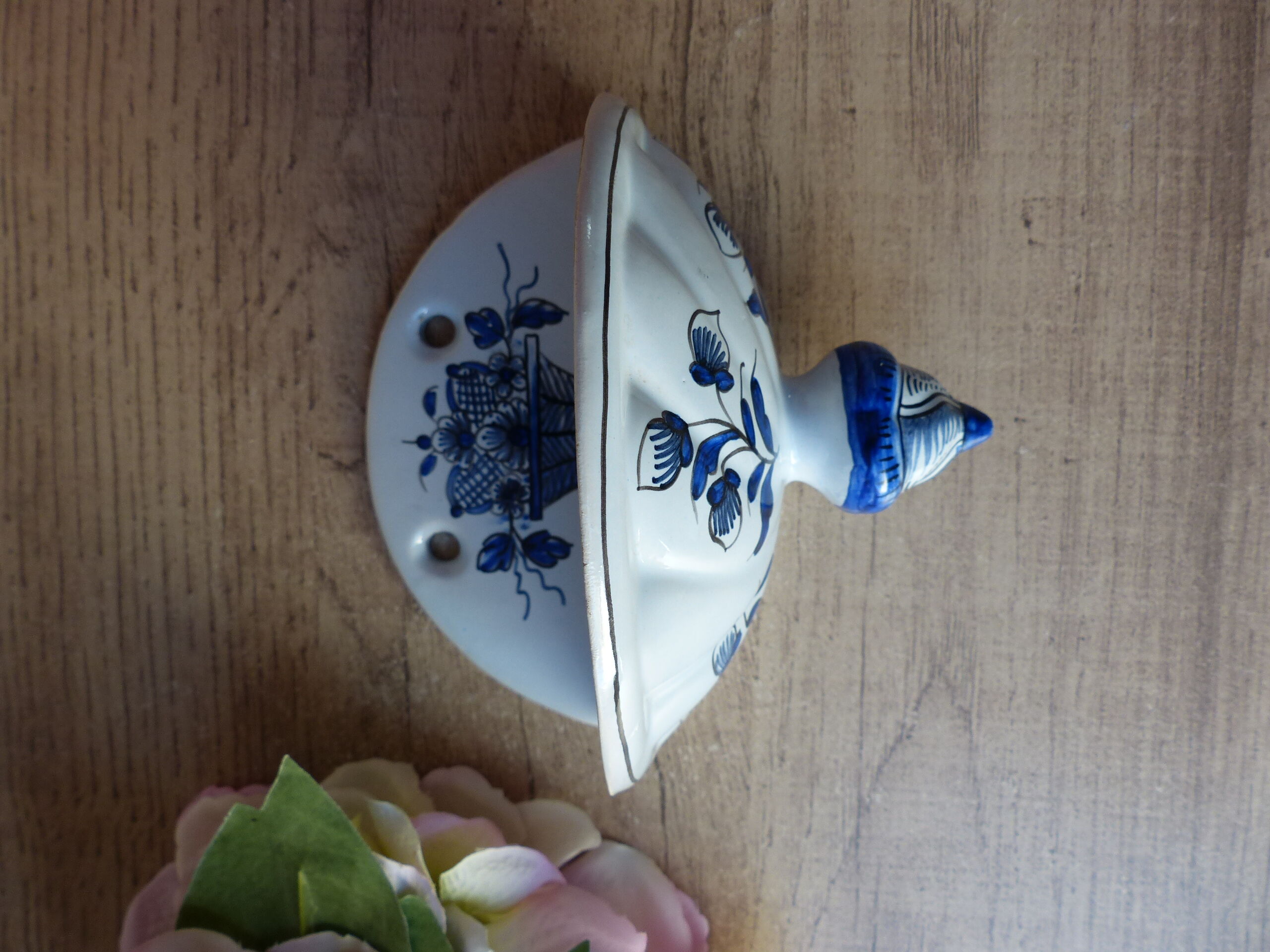 Old earthenware soap holder old Rouen hand-painted décor