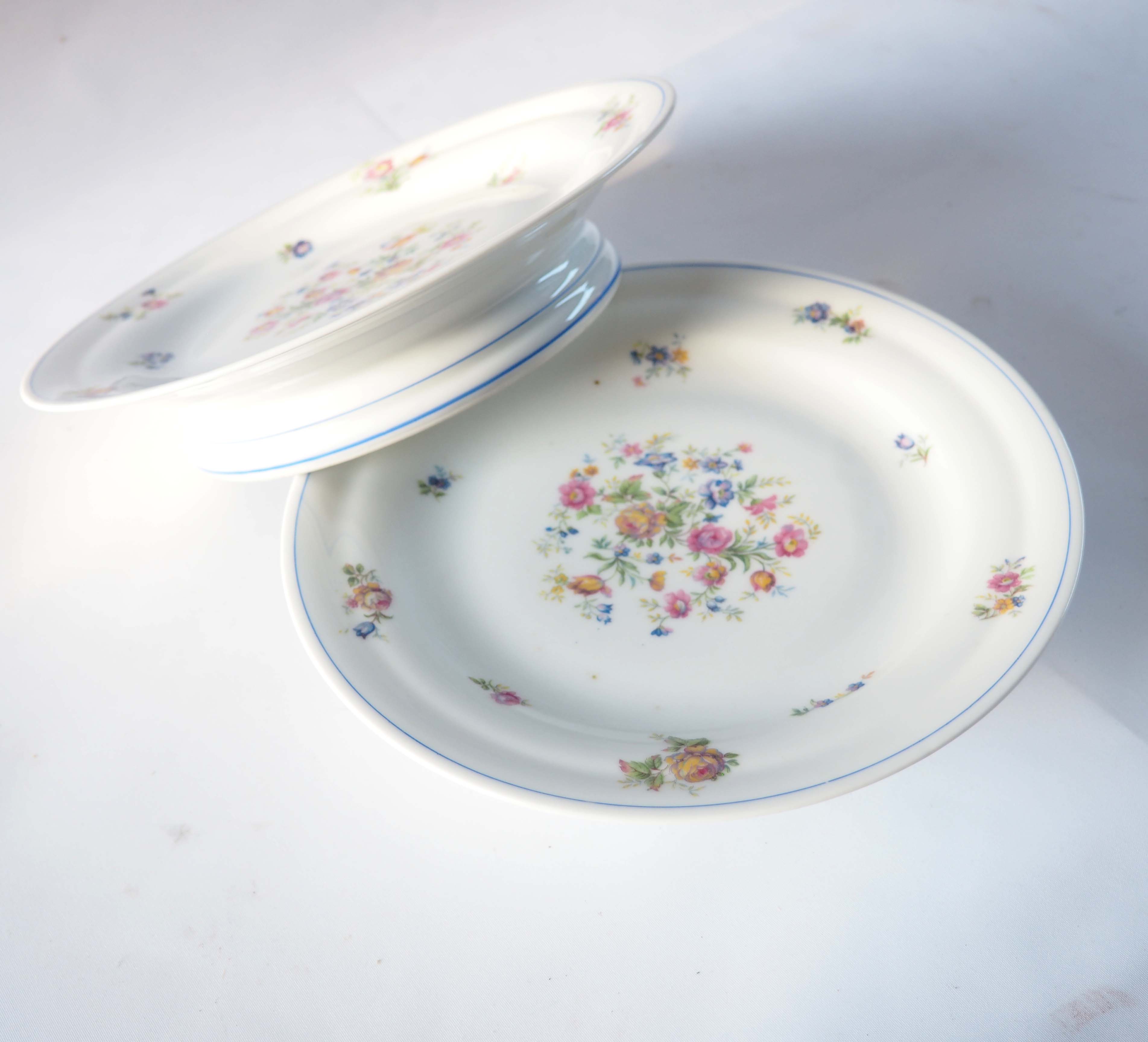 Flowered porcelain compotier