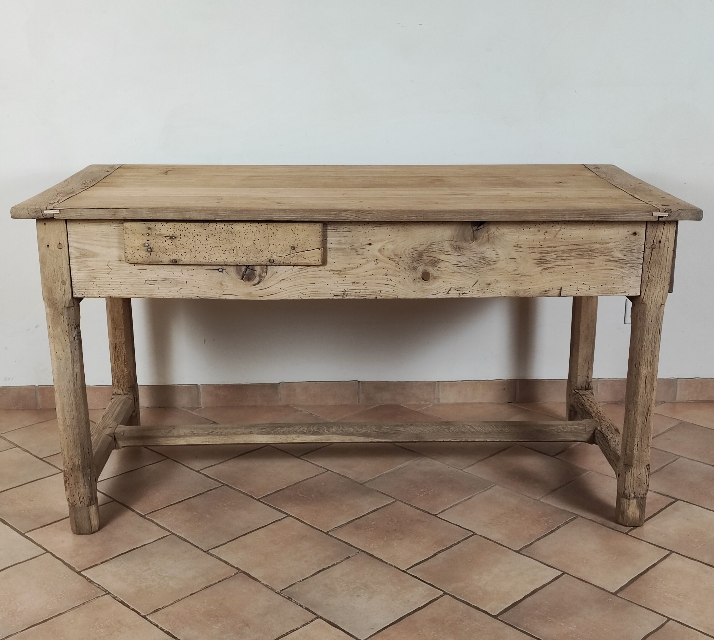 Farmhouse table