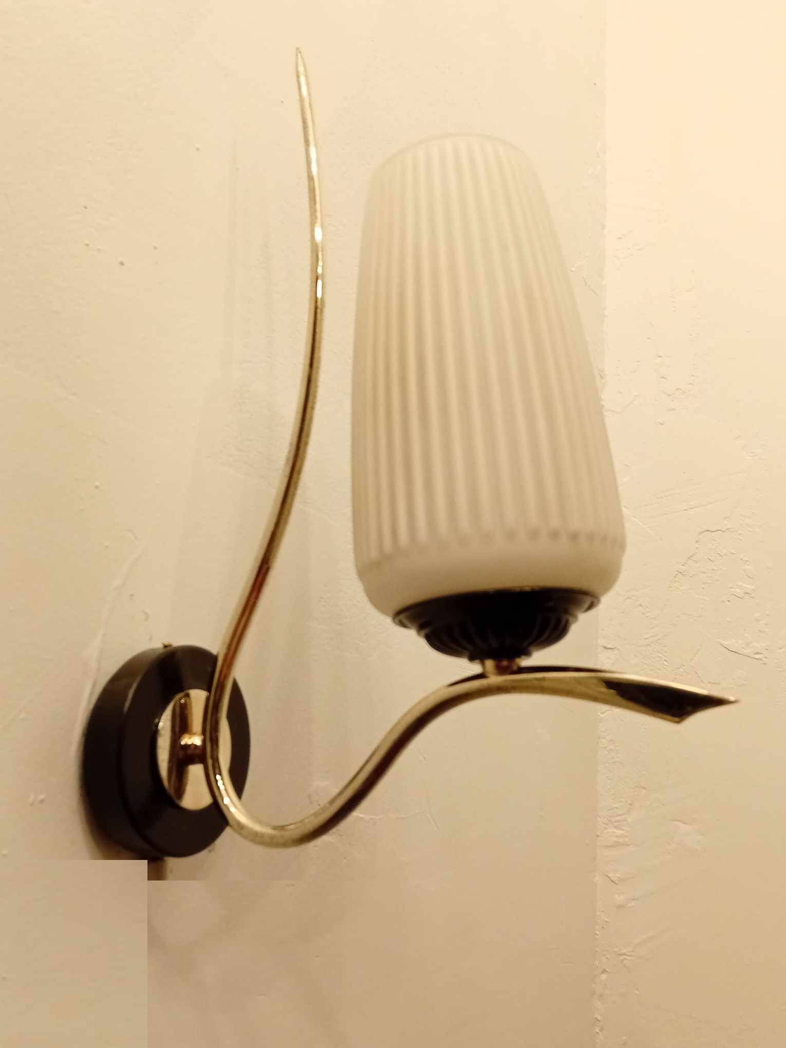 Suite de 2 appliques années 40
