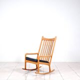Chaise à bascule en hêtre et cuir par Hans Olsen pour Juul Kristensen