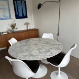 Authentic Tulip Knoll table