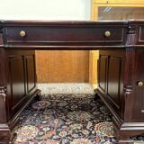 English Chesterfield Desk Partnerdesk