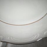 Round porcelain plate, double gold line manufacture, hand-painted.
