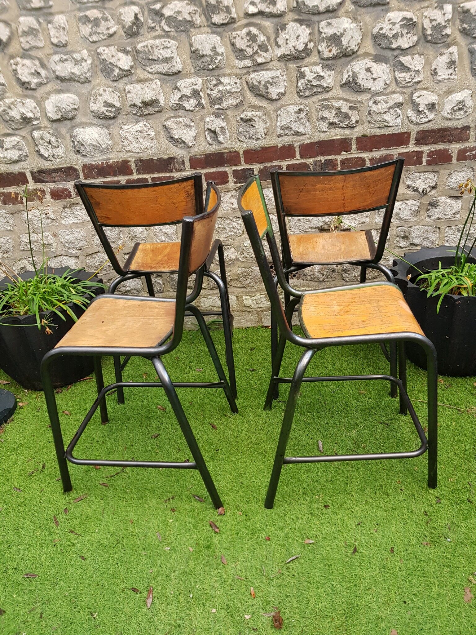 Workshop or laboratory chairs