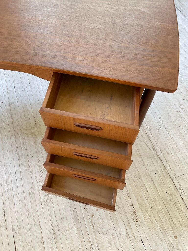 Scandinavian "boomerang" two-sided teak desk Midtjydsk Mobelfabrilk