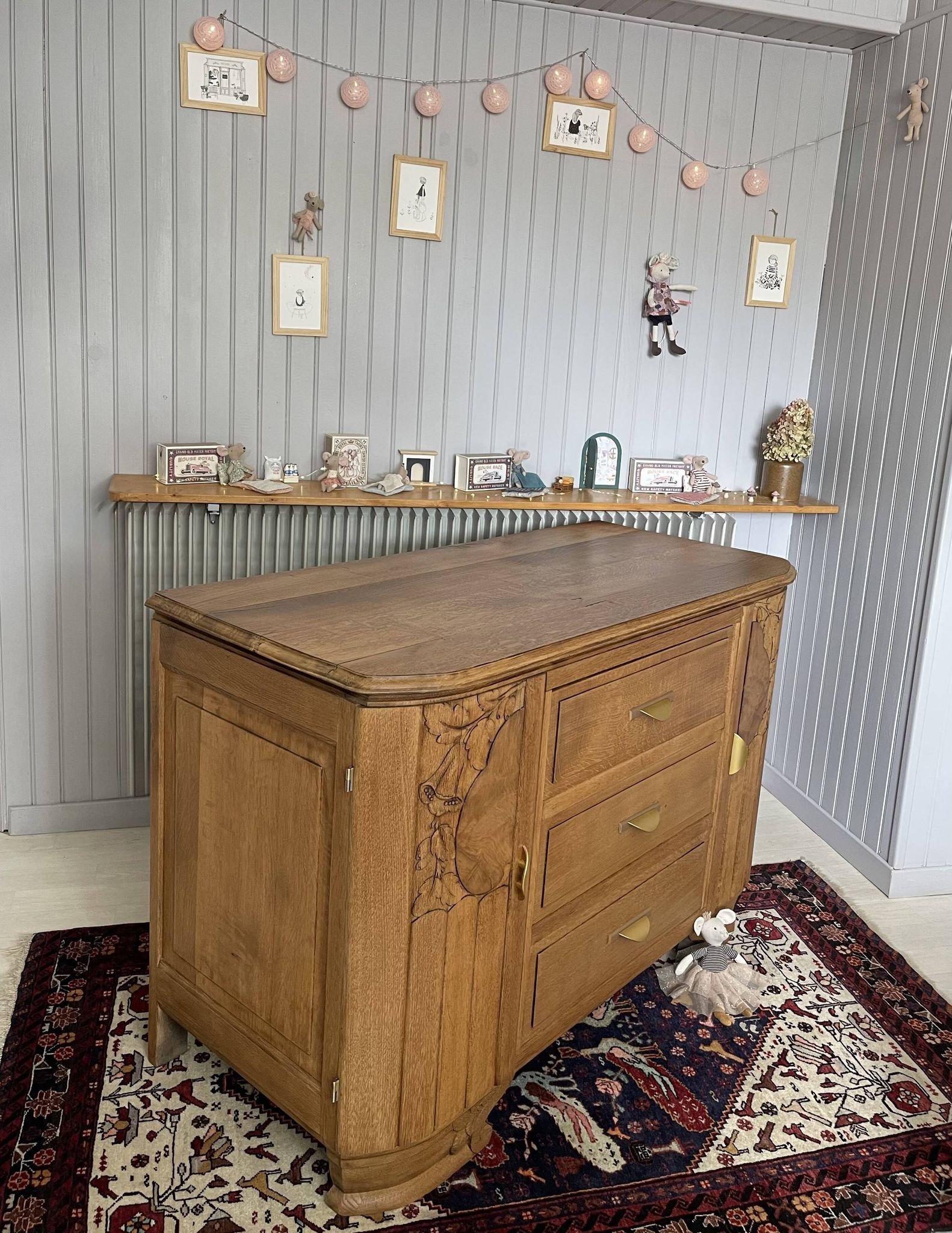 Art Deco sideboard