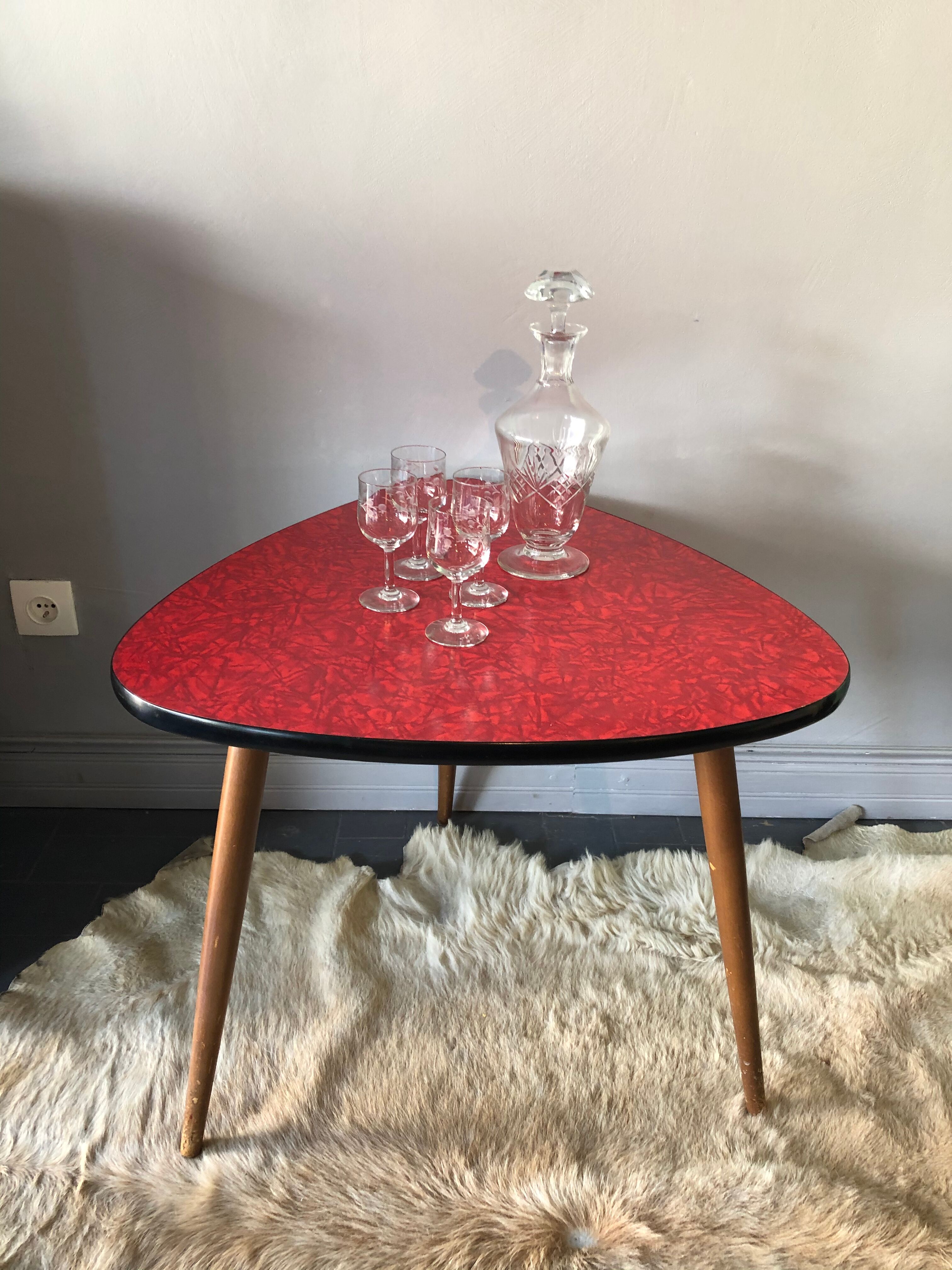 Vintage coffee table tripod
