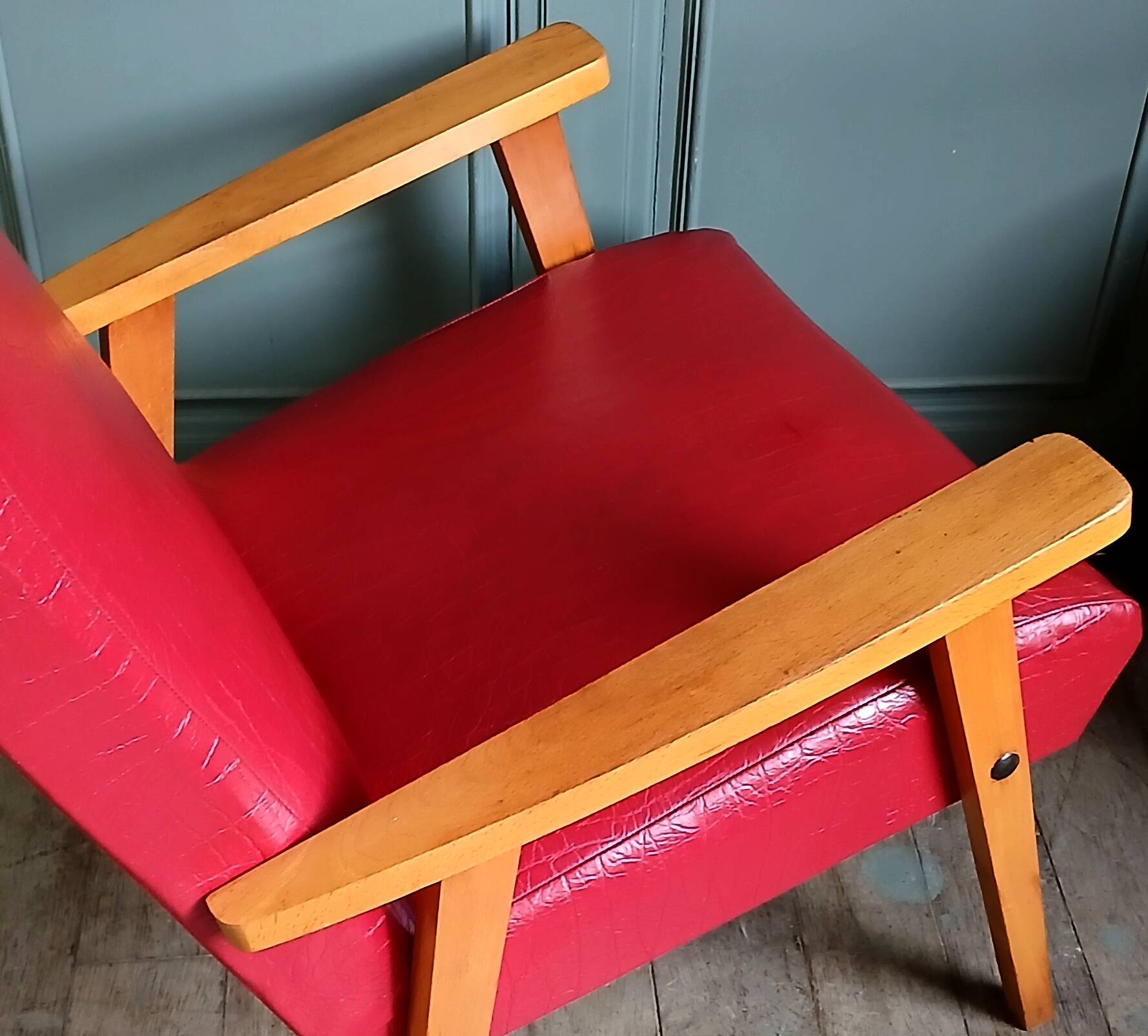 Compass leg armchair in solid beech & red crocodile-effect faux leather