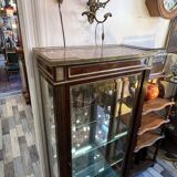 Louis XVI style display cabinet, in mahogany and mahogany veneer, with a red marble top with gallery