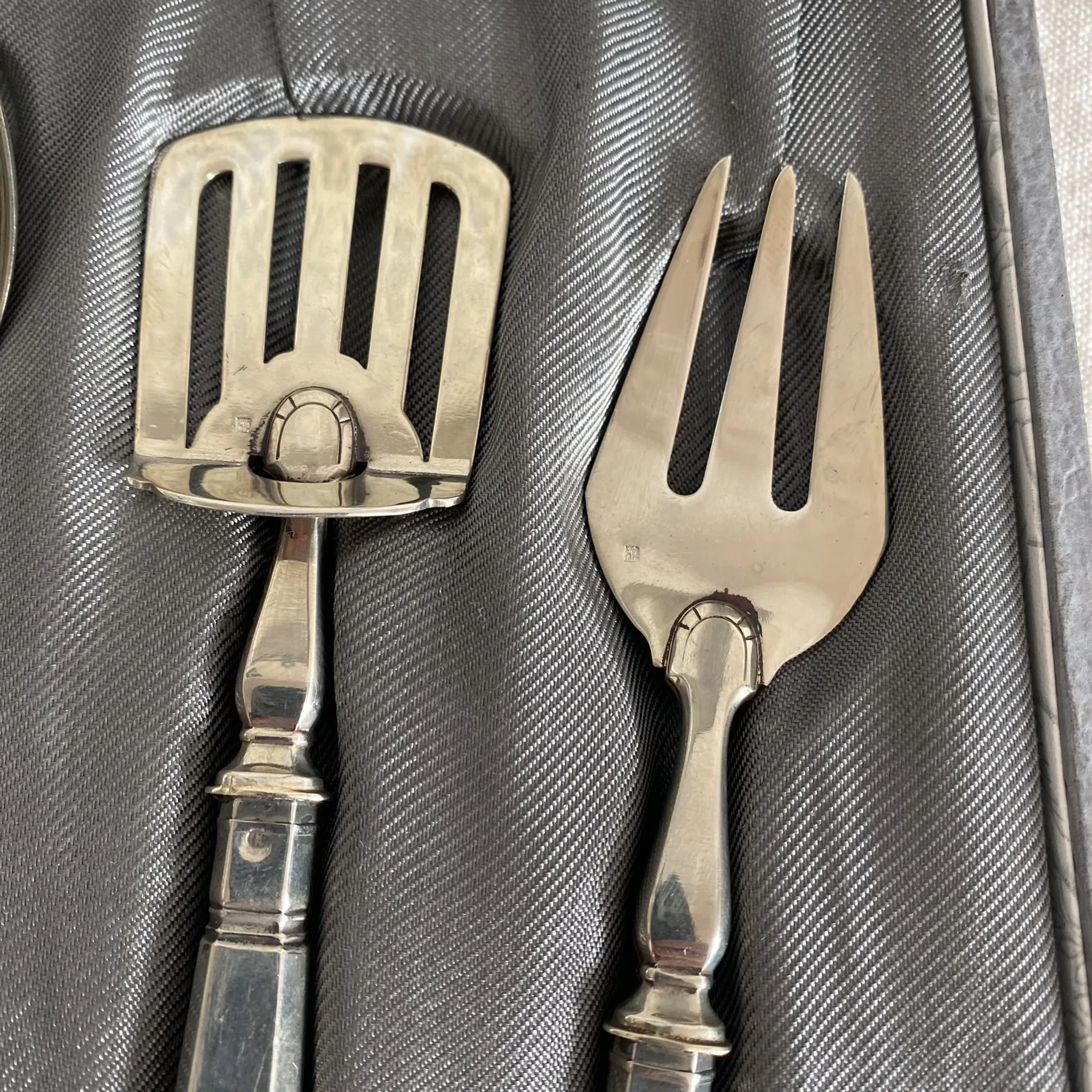Box set for petits fours silverware Maison Ercuis