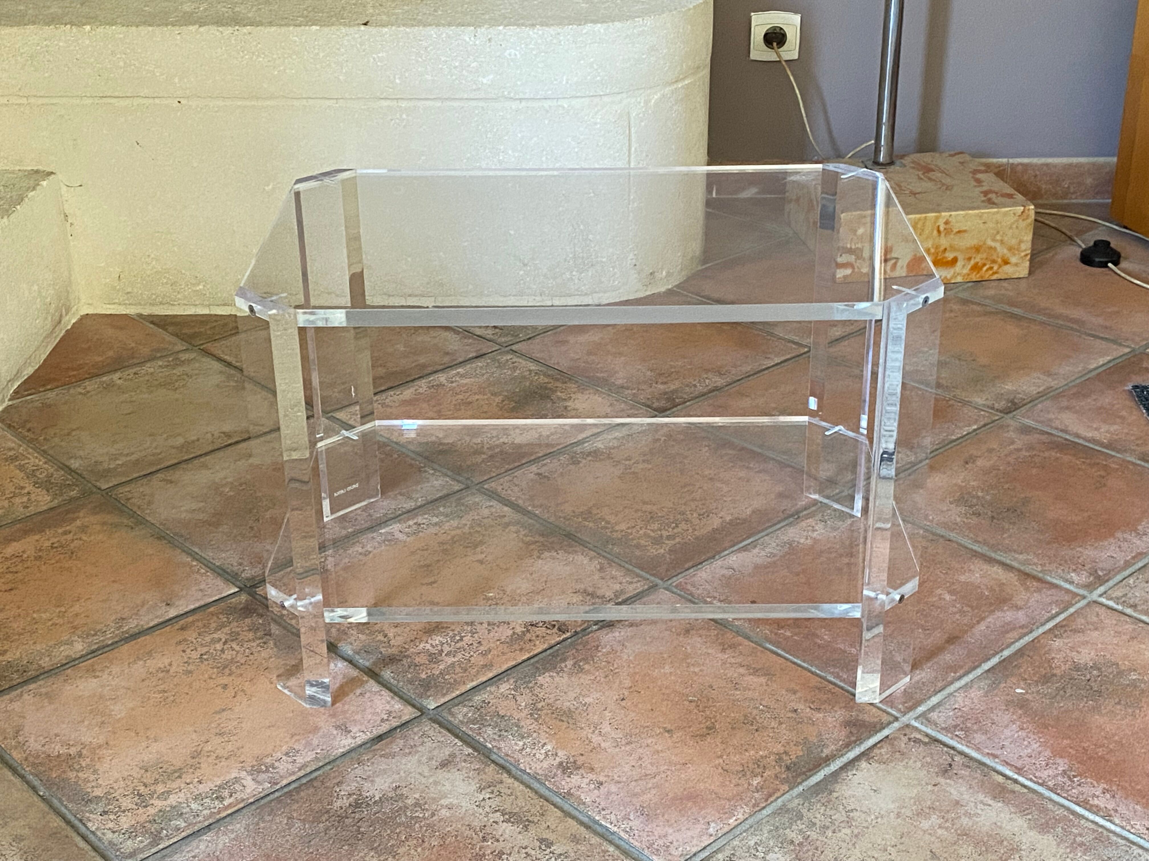 Coffee table David LANGE. 1970. Plexiglass. 60x40.