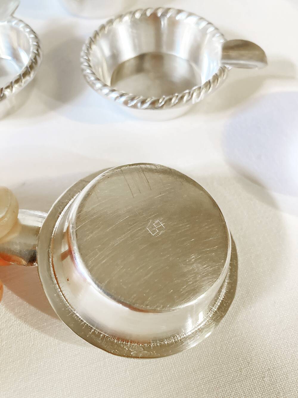 Individual silver metal ashtrays