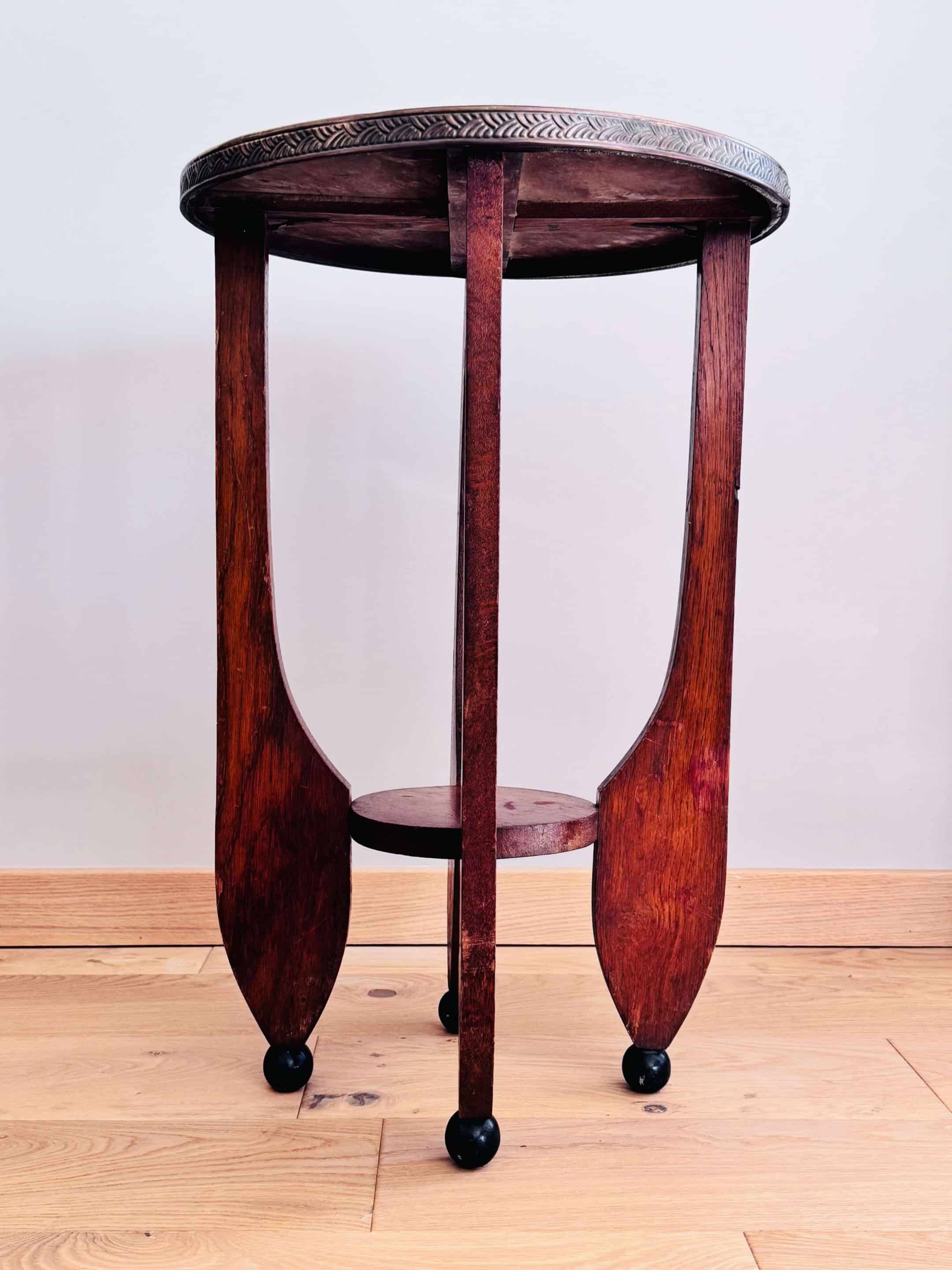 Art Deco pedestal table, Dutch school circa 1920