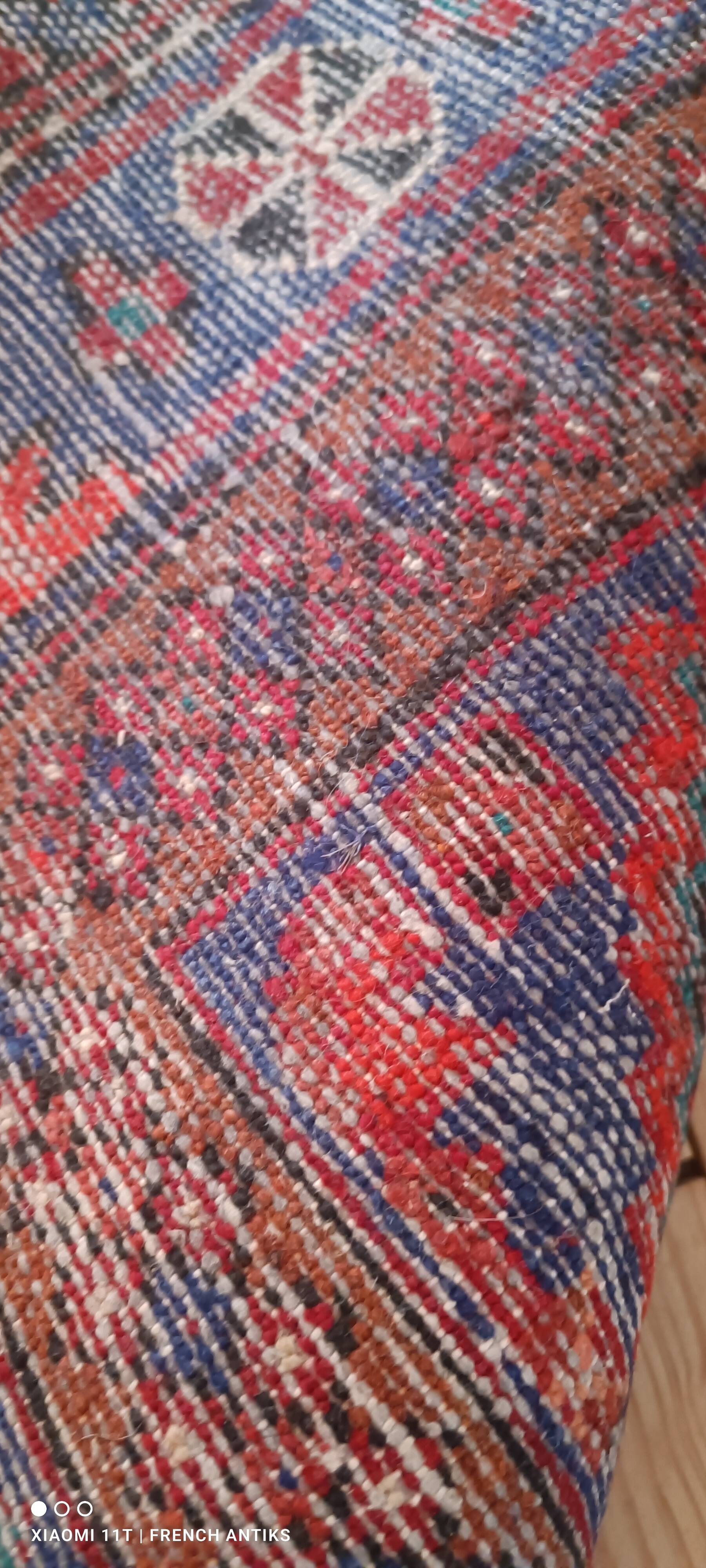 Vintage Iranian rug from the 1950s. Handcrafted, handmade.