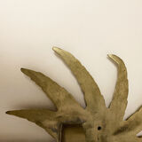 Hollywood Regency wall lamp in palm shape, in gold alloy brass type, from the 60s 70s.