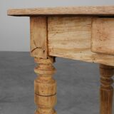 Table d'appoint en hêtre provençal rustique, France, vers 1850