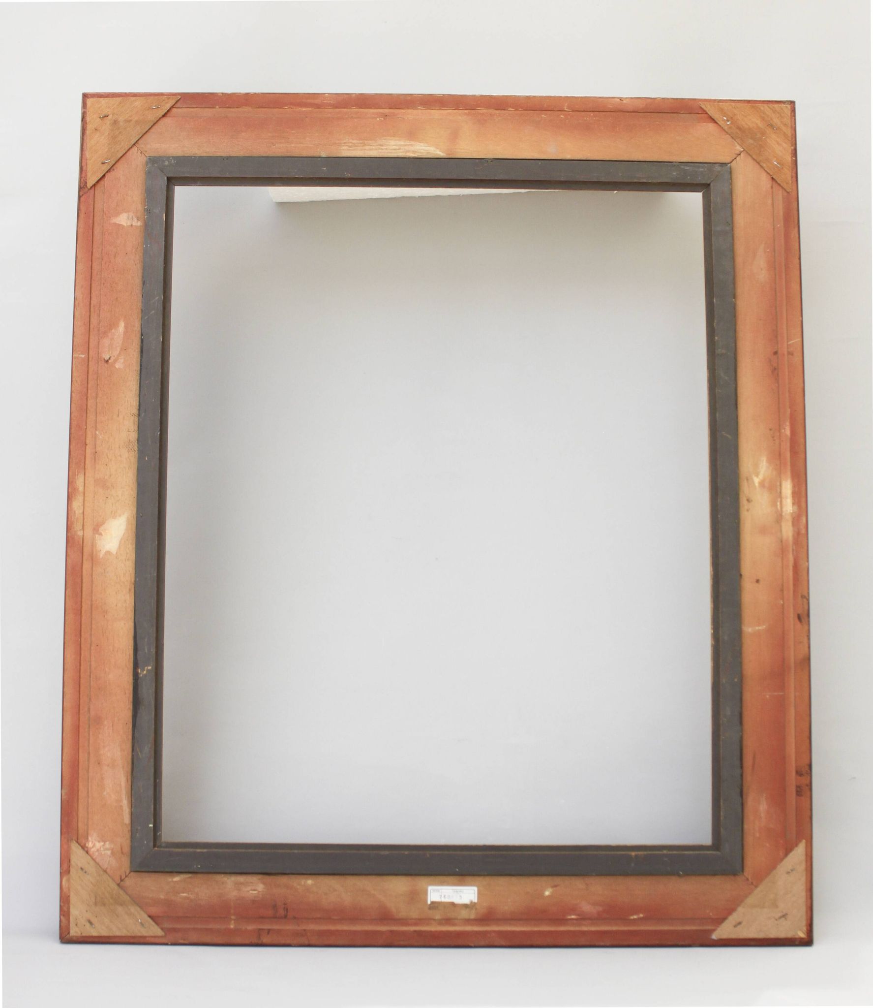 Original oil painting of water lilies, with a high-quality Baroque frame.
