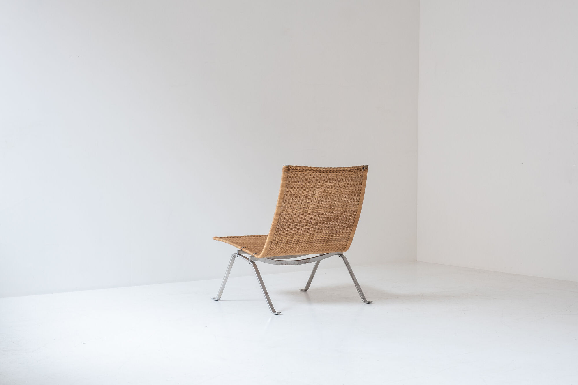 Early edition PK22 by Poul Kjaerholm for E. Kold Christensen, Denmark 1956.
