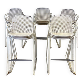 Lot de 18 chaises hautes Grosfillex en acier et résine blanc