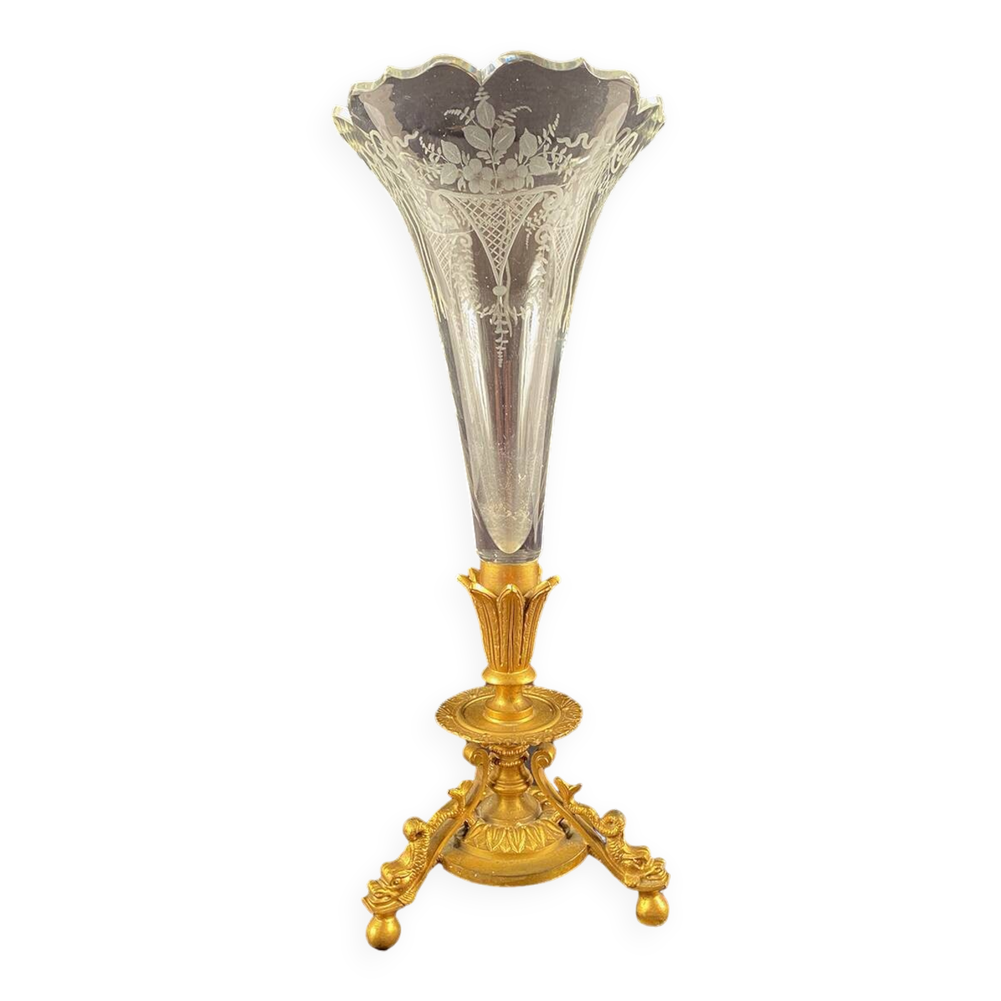 Cornet vase in gilded bronze and engraved crystal