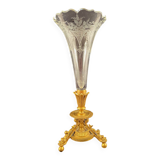 Cornet vase in gilded bronze and engraved crystal