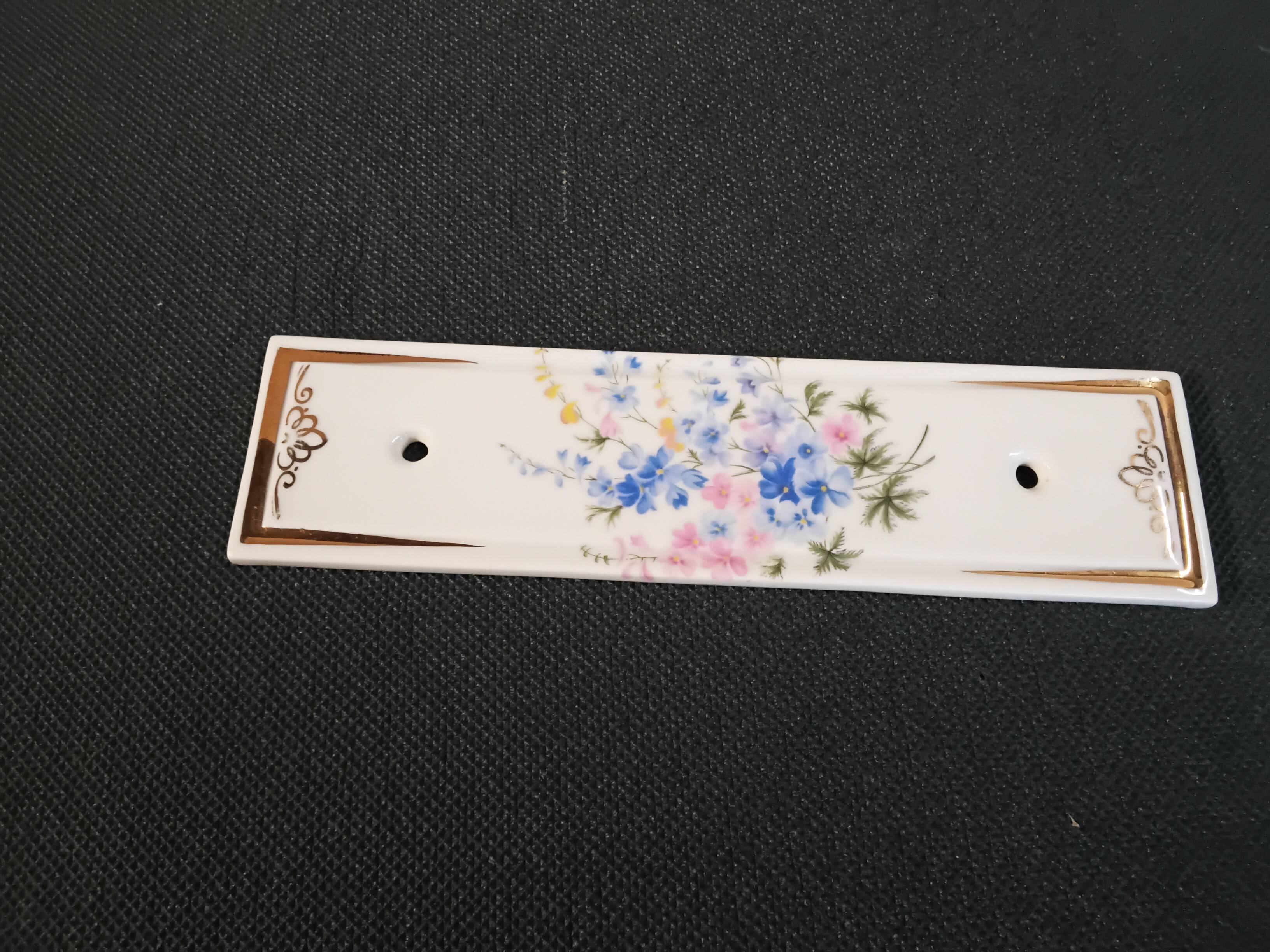 Set of 4 Limoges porcelain cleanliness plates