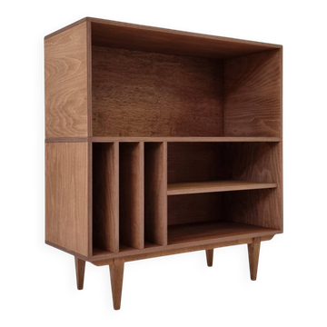 Toke record cabinet