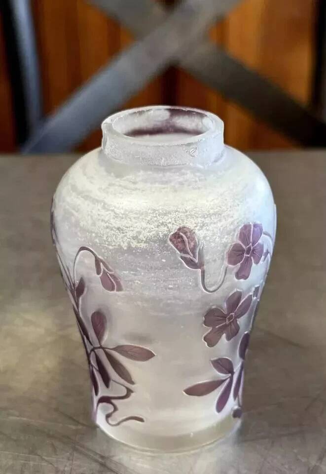 Pantin Crystal Works France: multi-layered glass vase