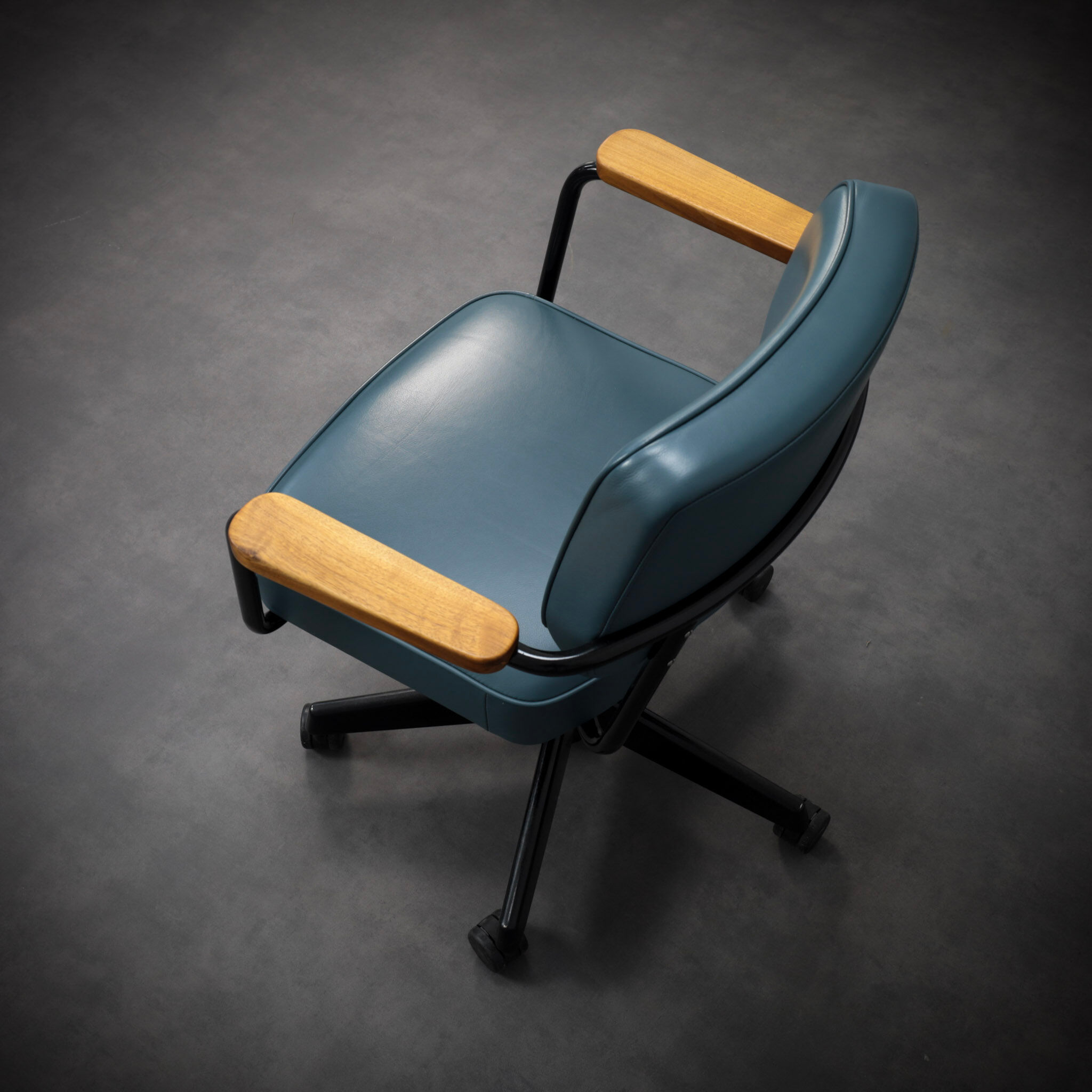 Direction Pivoting Office Chair by Jean Prouvé for Vitra, 1951
