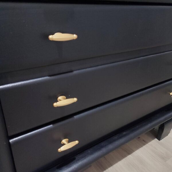 Commode restaurée avec plaque de marbre