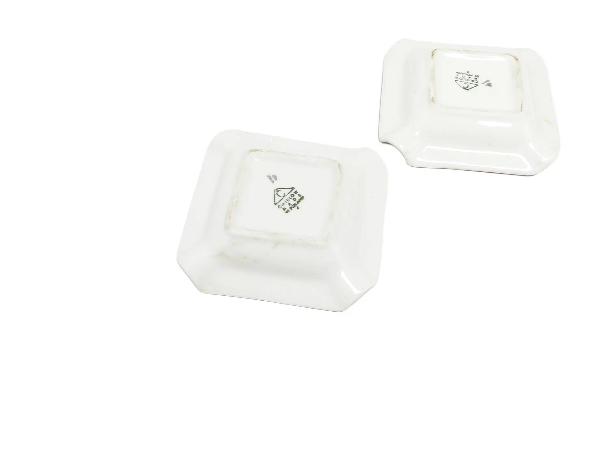 Set of three bridge ashtrays, mid-century modern, porcelain, Ćmielów, Poland, 1960s.