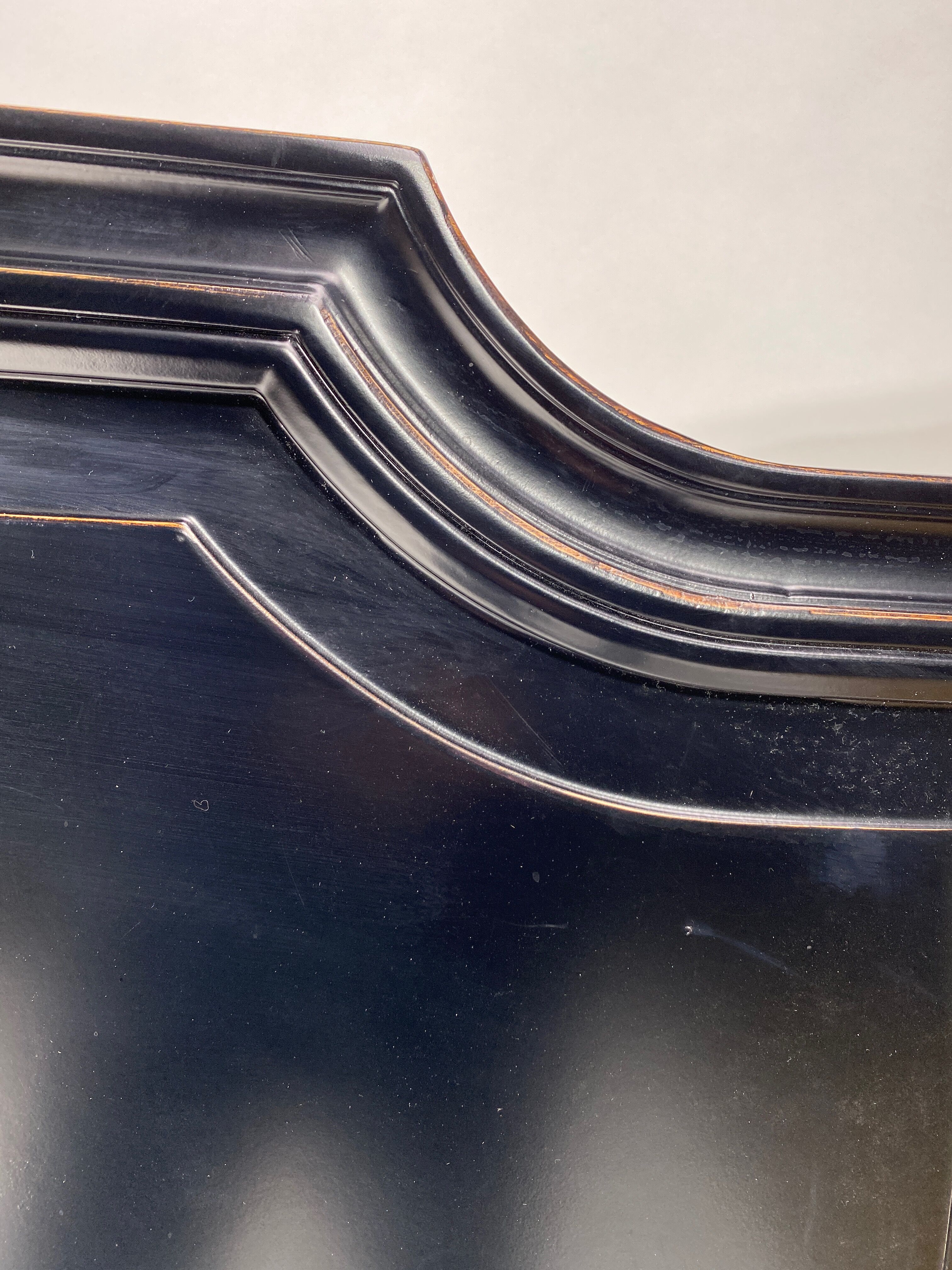 BedHead in solid black laqué wood 234x116cm