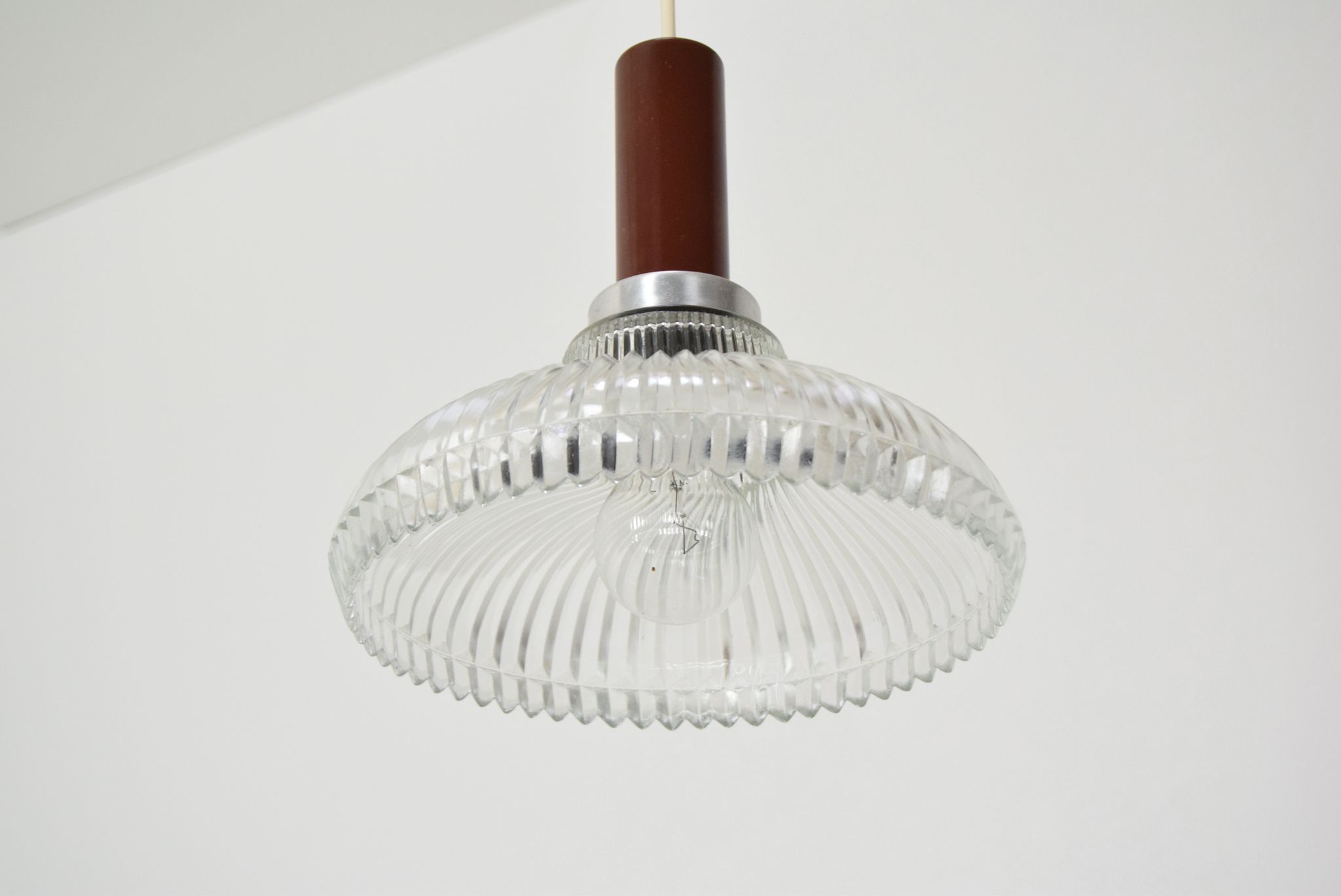 Suspension en verre du milieu du siècle années 1960